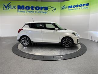 2021 Suzuki swift - Thumbnail