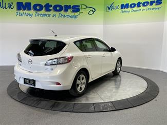 2013 Mazda axela - Thumbnail