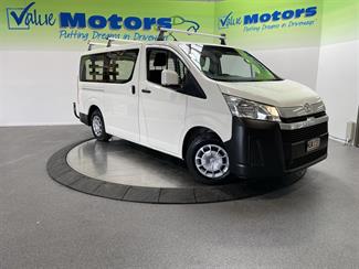 2020 Toyota hiace - Thumbnail