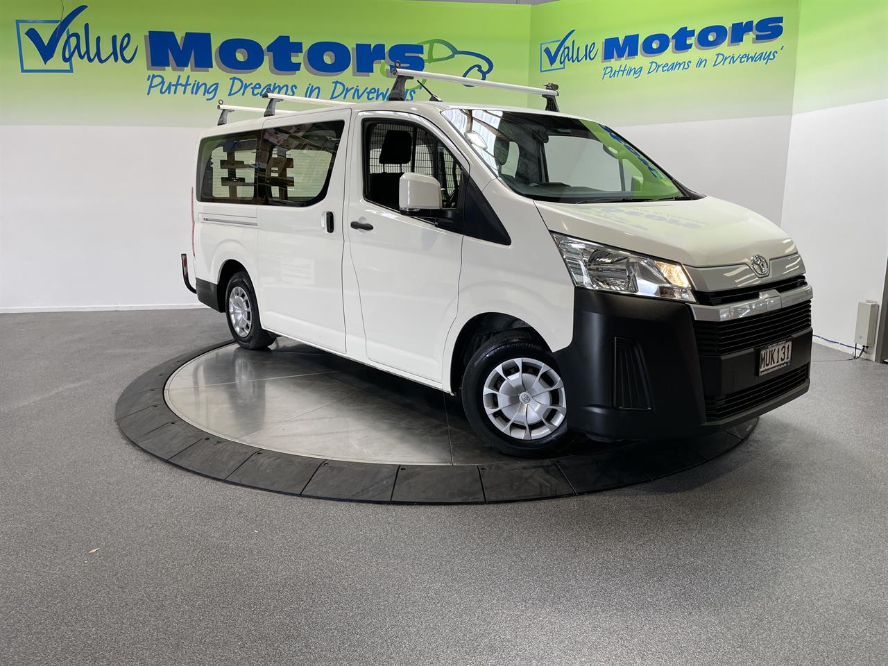 2020 Toyota hiace