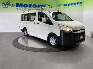 2020 Toyota hiace - Thumbnail