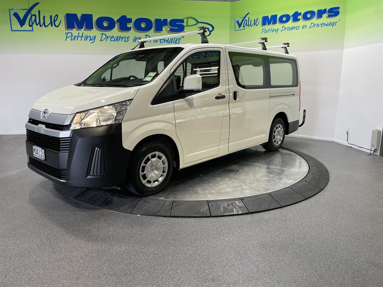 2020 Toyota hiace