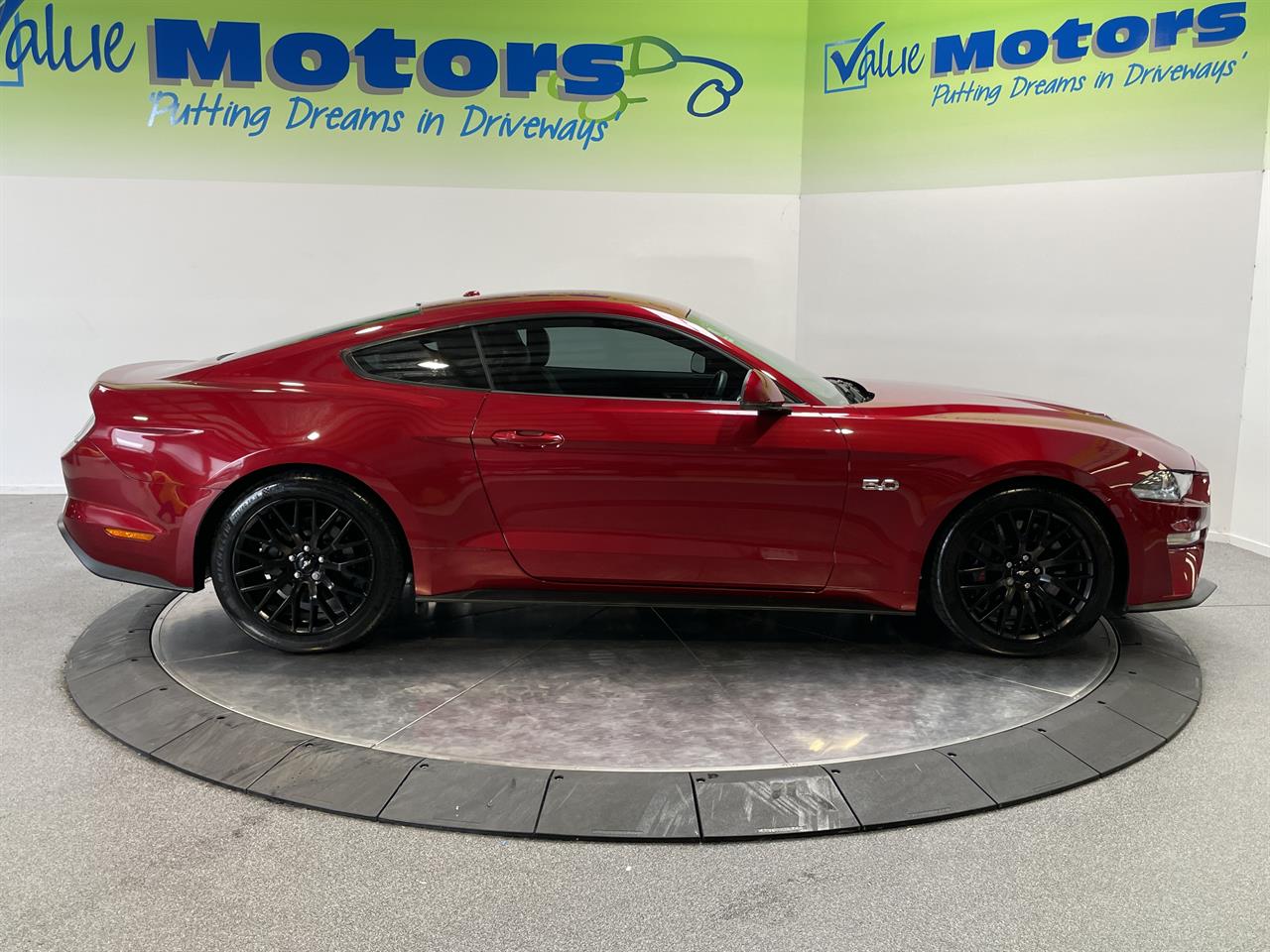 2018 Ford MUSTANG