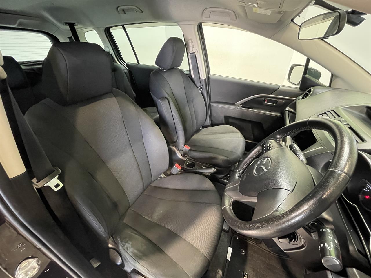 2013 Mazda premacy