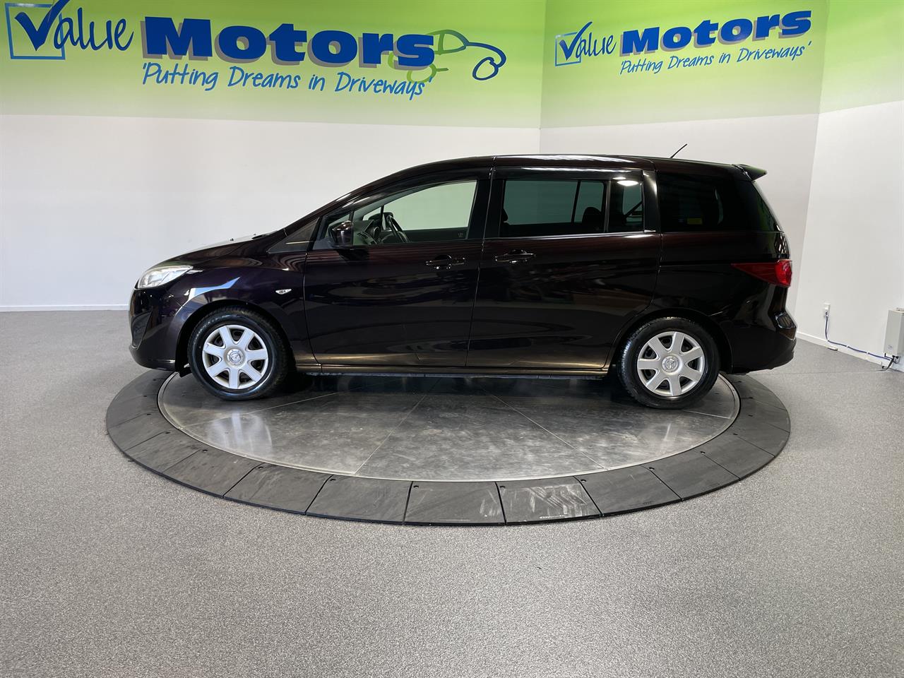 2013 Mazda premacy