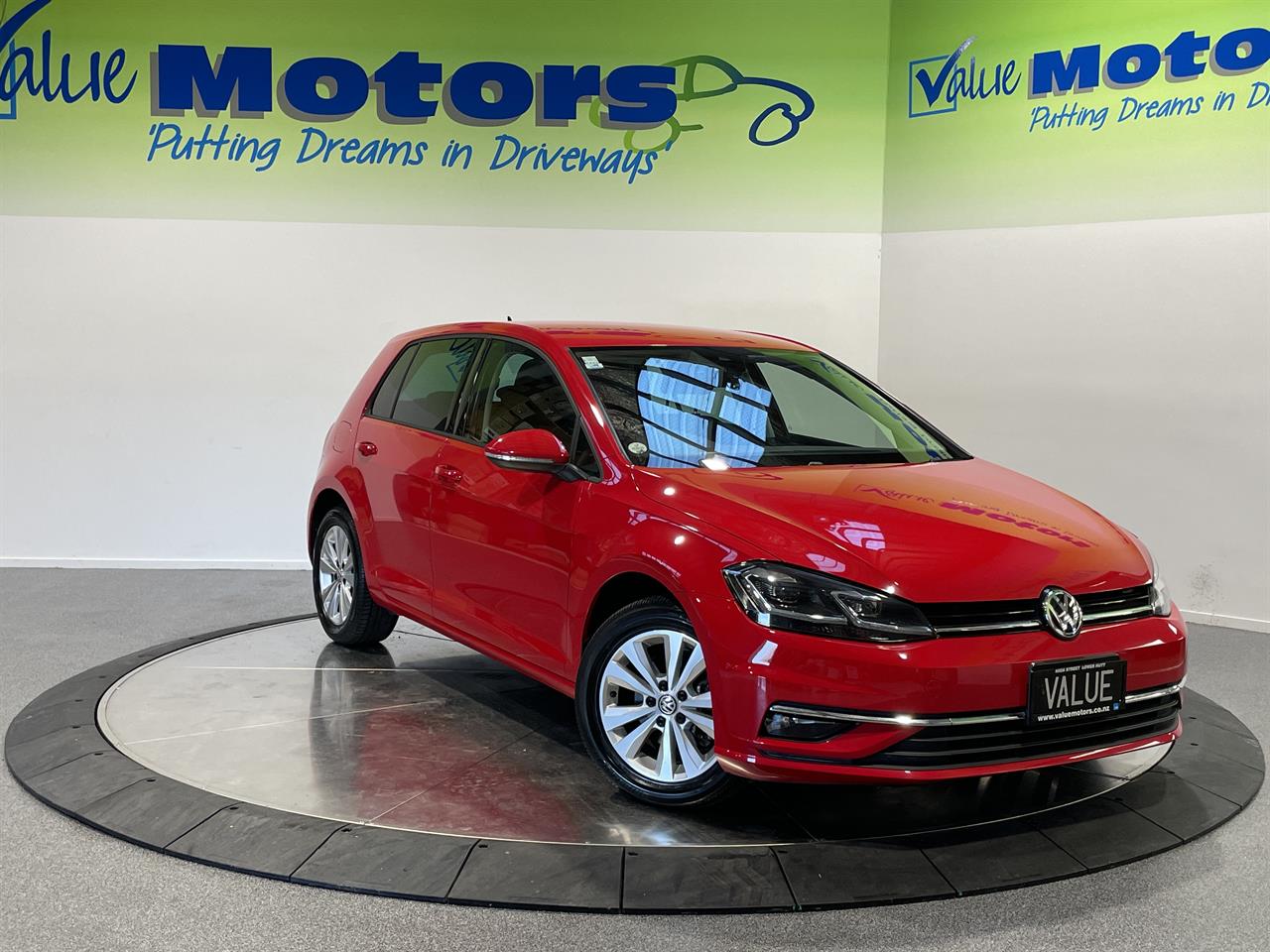 2017 Volkswagen GOLF