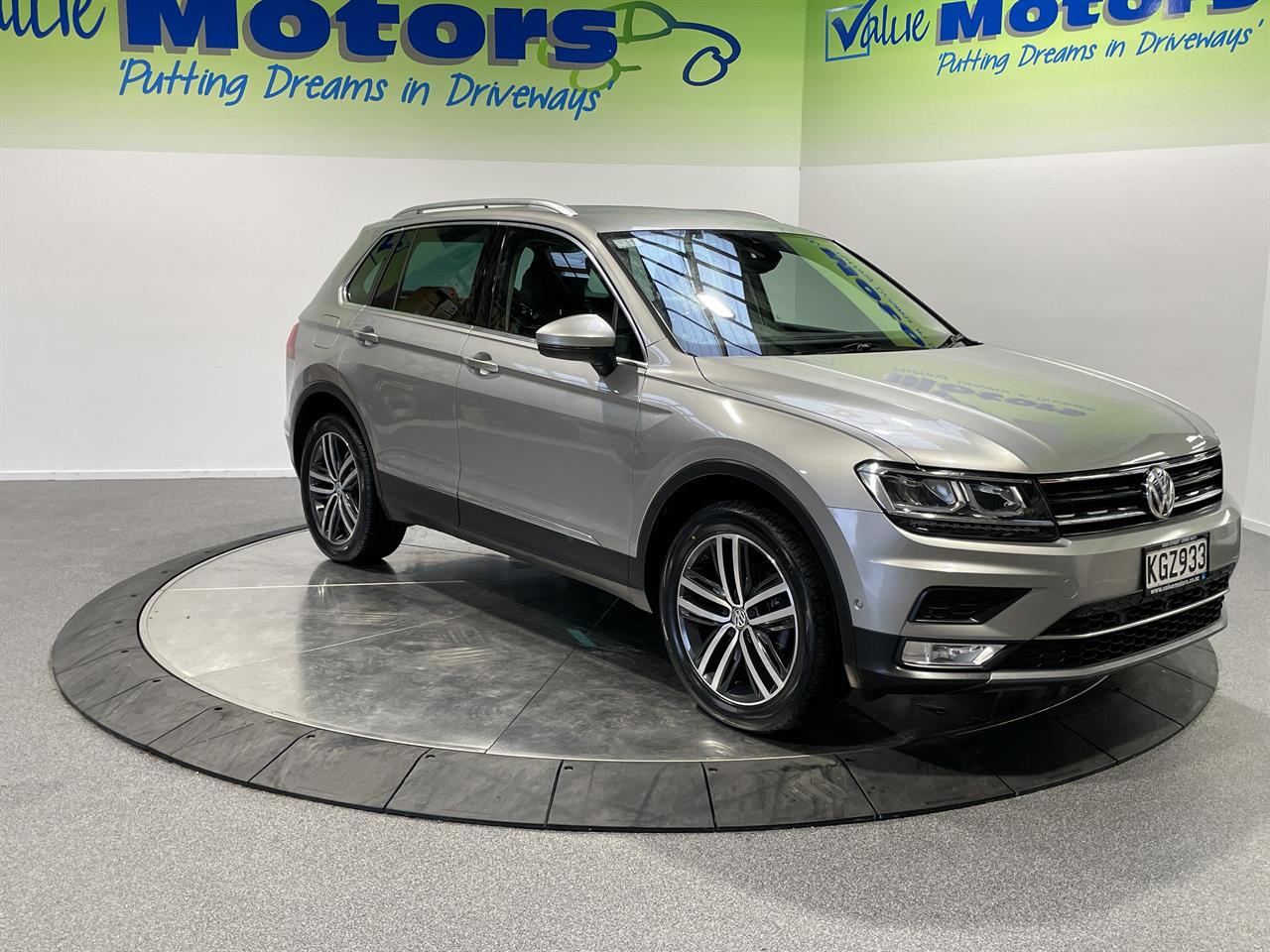 2016 Volkswagen TIGUAN