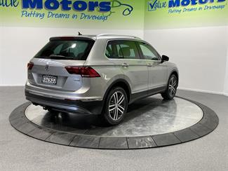 2016 Volkswagen TIGUAN - Thumbnail