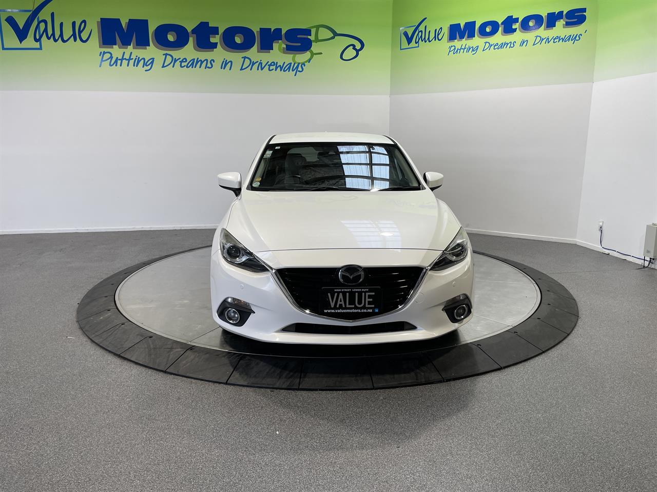 2015 Mazda axela