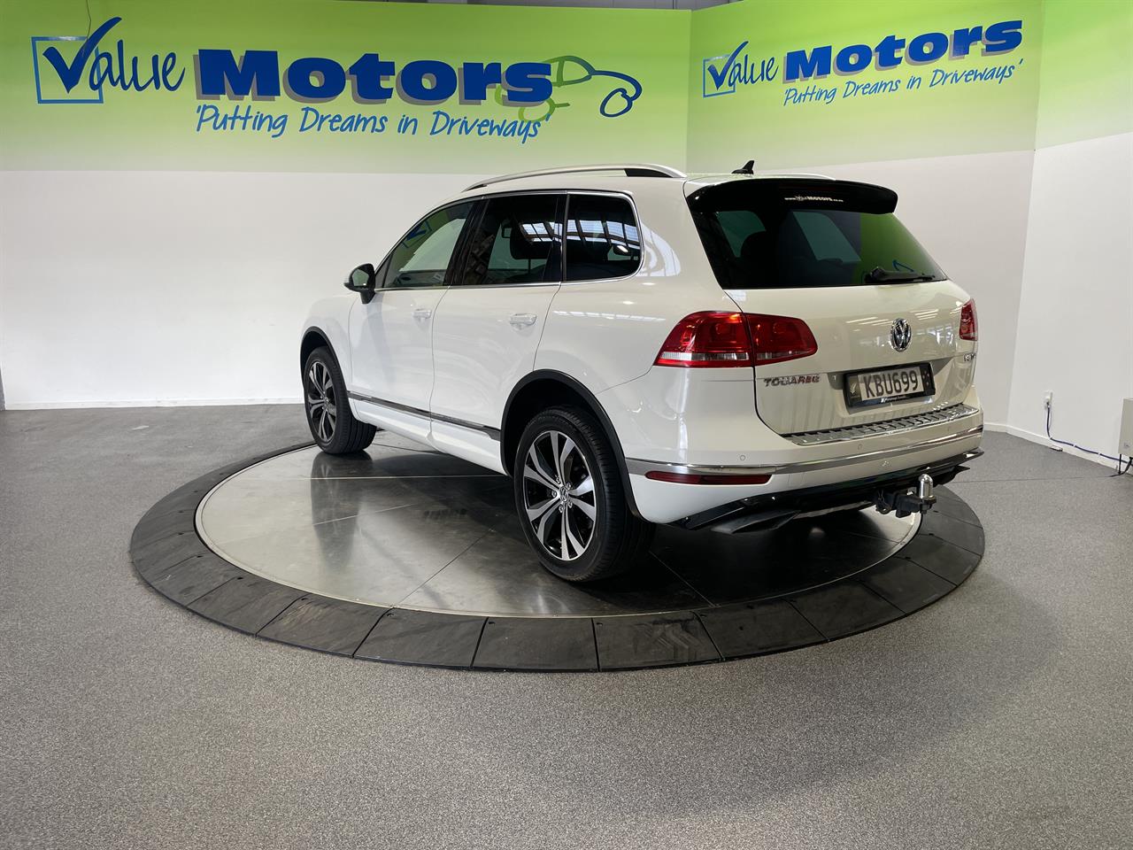 2016 Volkswagen TOUAREG