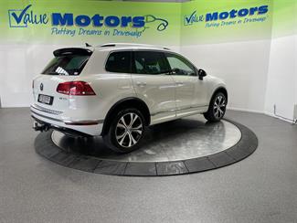 2016 Volkswagen TOUAREG - Thumbnail