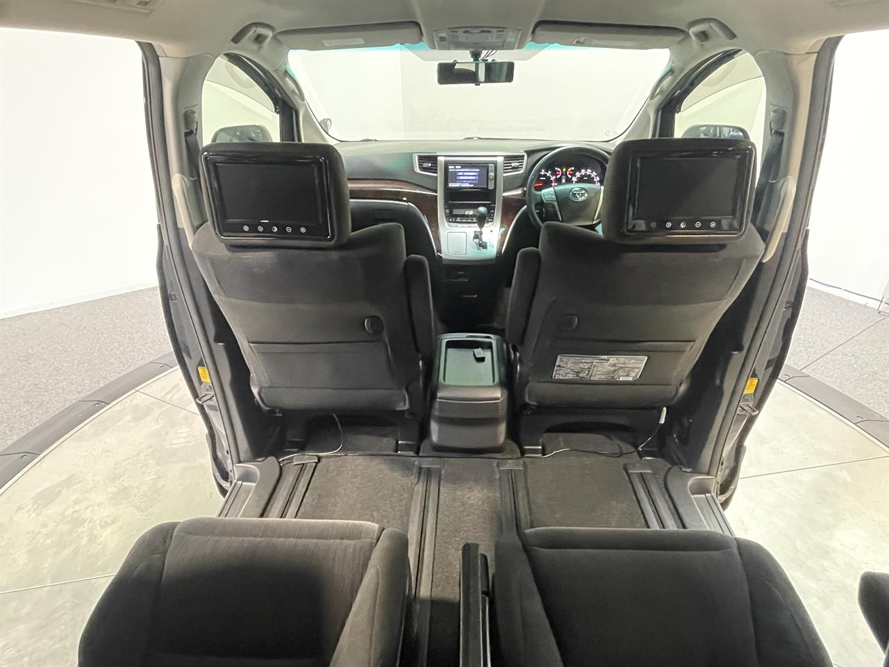 2012 Toyota Vellfire