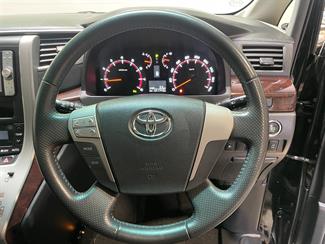 2012 Toyota Vellfire - Thumbnail