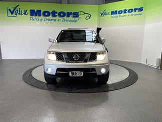 2011 Nissan NAVARA - Thumbnail