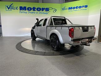 2011 Nissan NAVARA - Thumbnail