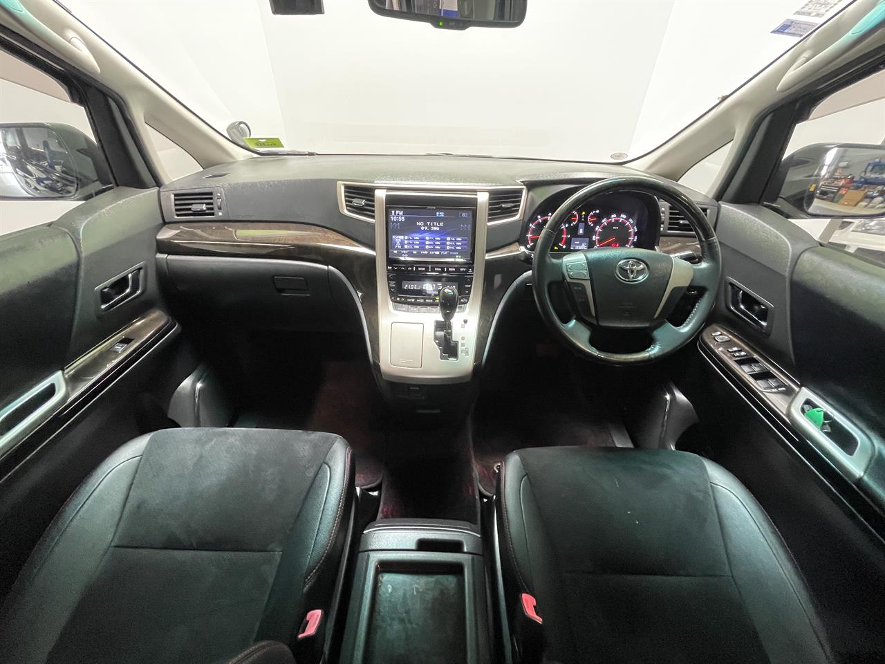 2013 Toyota Vellfire