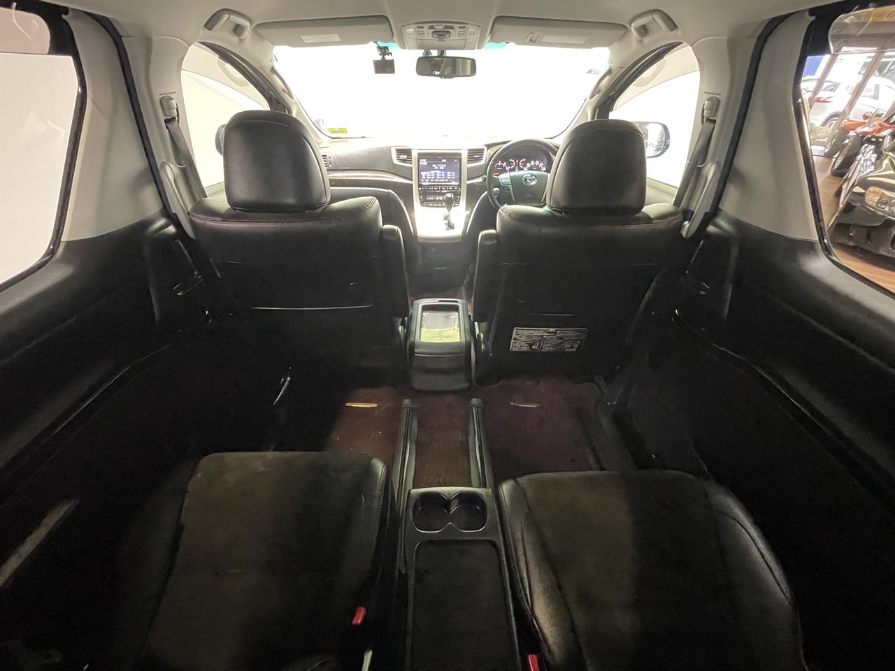 2013 Toyota Vellfire