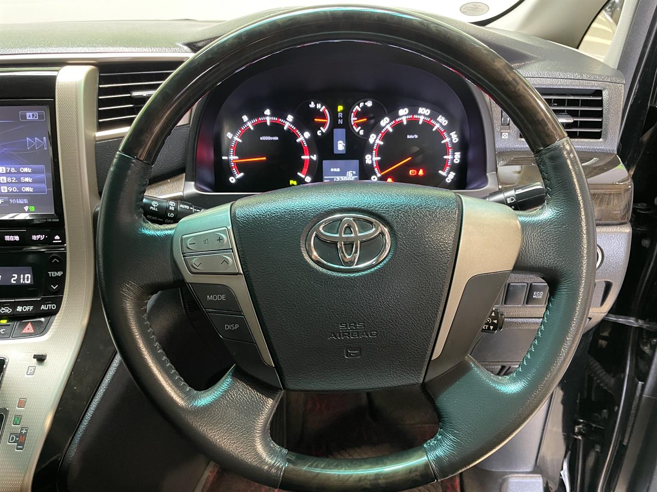 2013 Toyota Vellfire