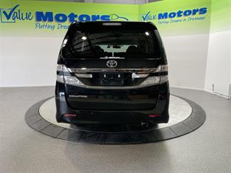 2013 Toyota Vellfire - Thumbnail