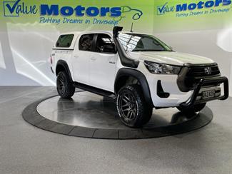 2023 Toyota hilux - Thumbnail