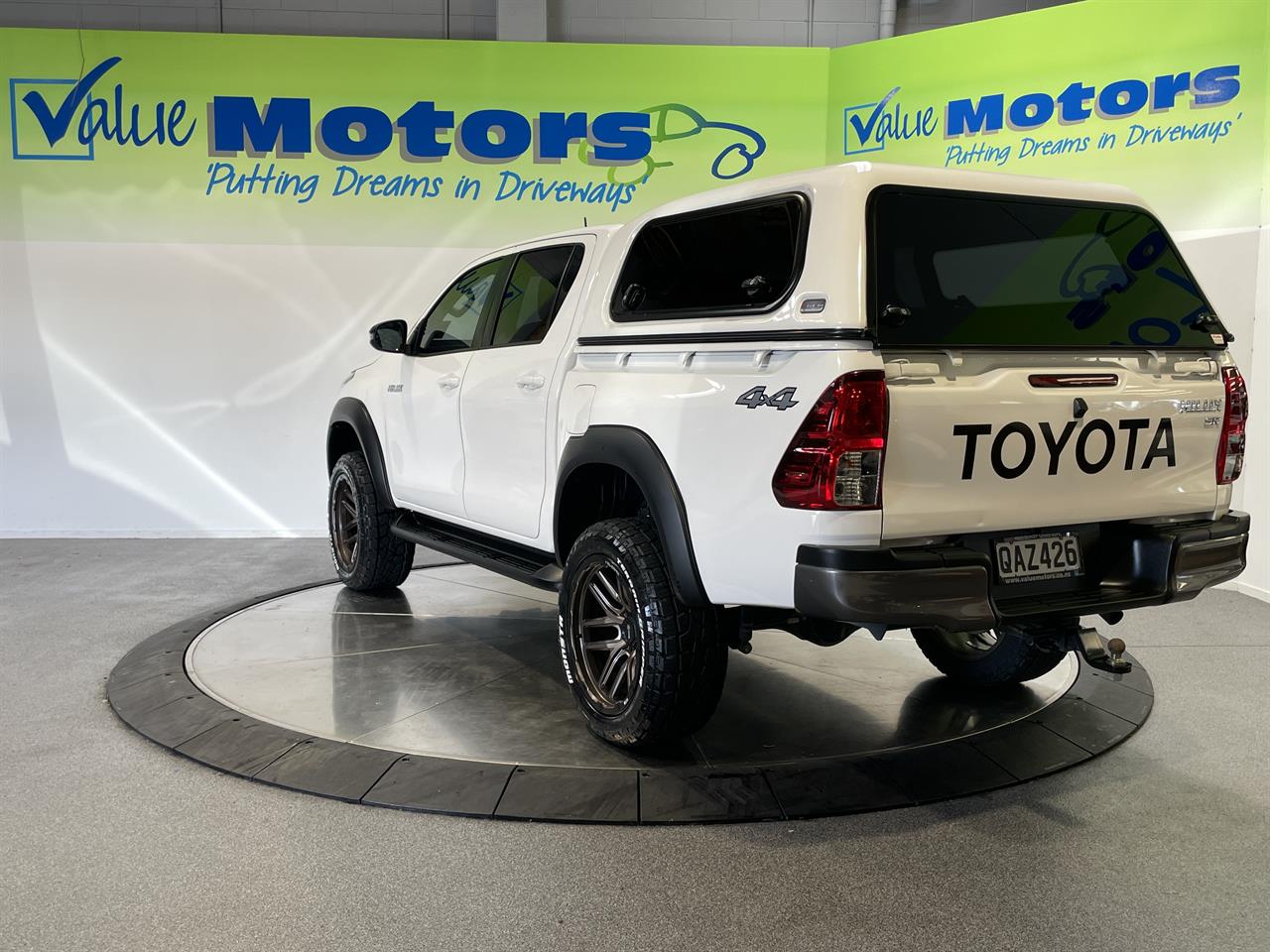 2023 Toyota hilux