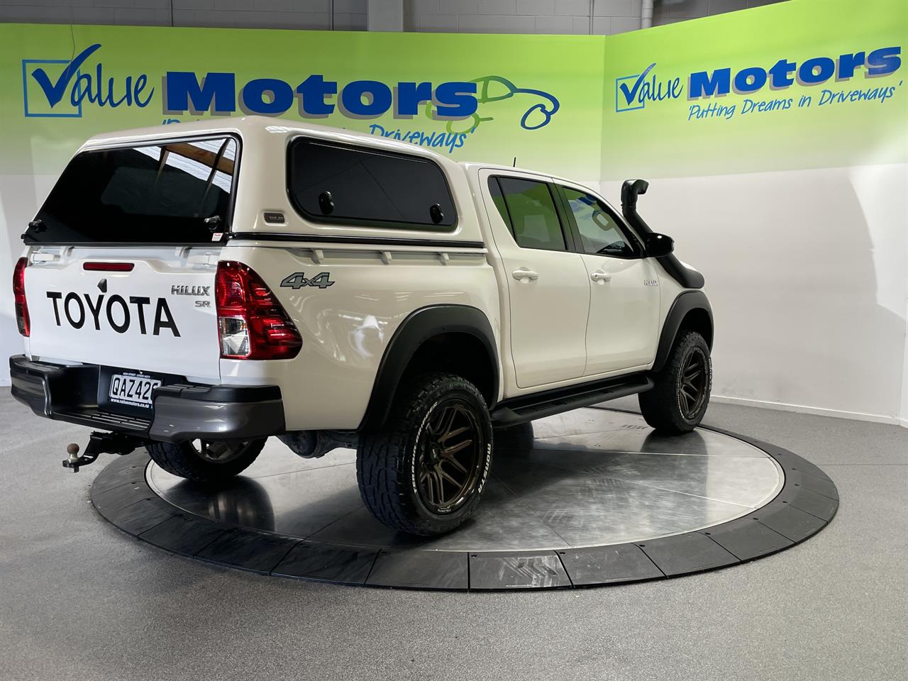 2023 Toyota hilux