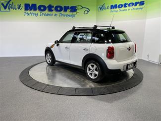 2011 Mini Cooper - Thumbnail