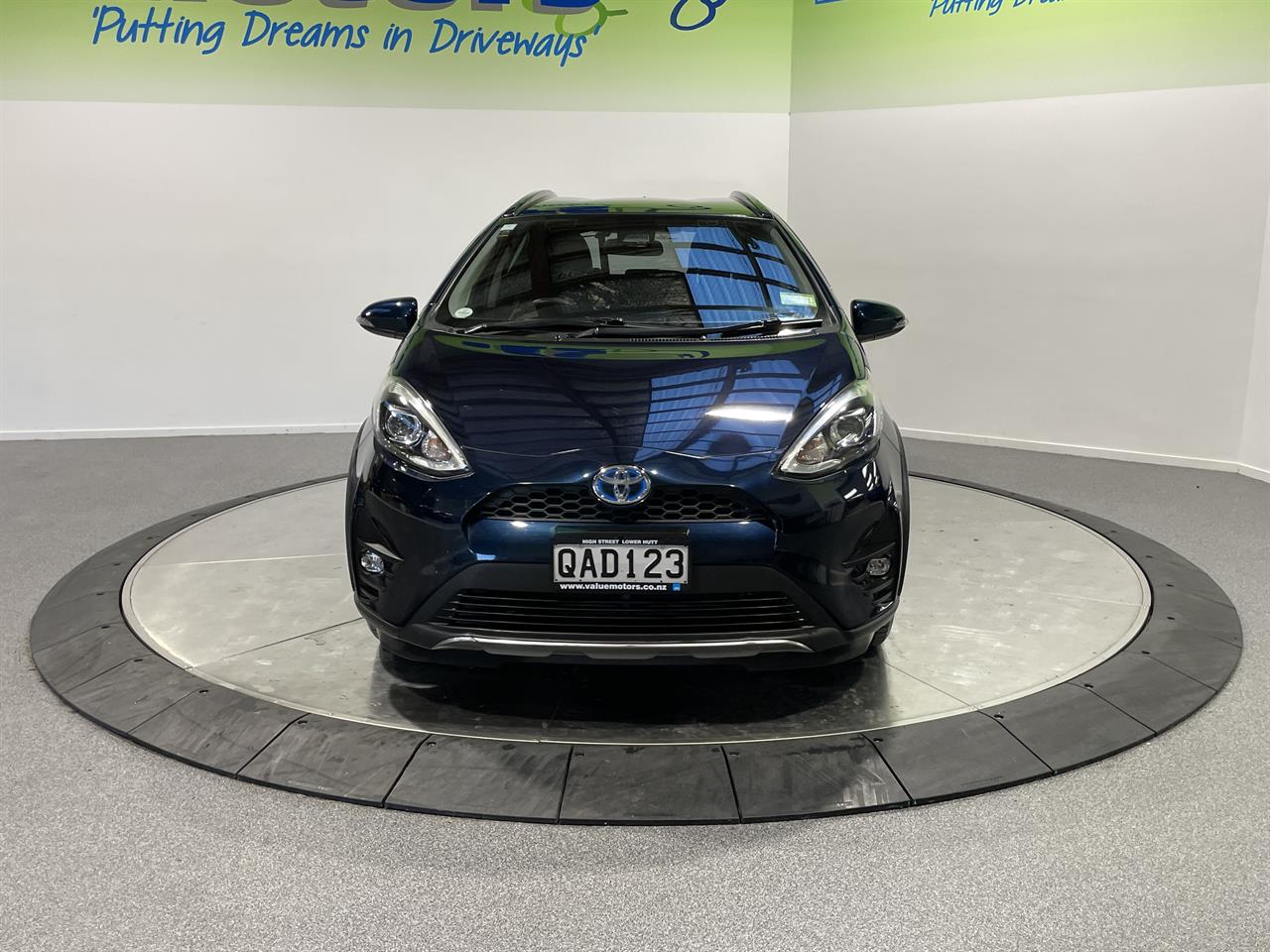 2018 Toyota AQUA