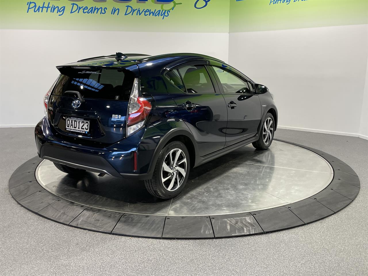 2018 Toyota AQUA