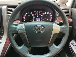 2012 Toyota Vellfire - Thumbnail