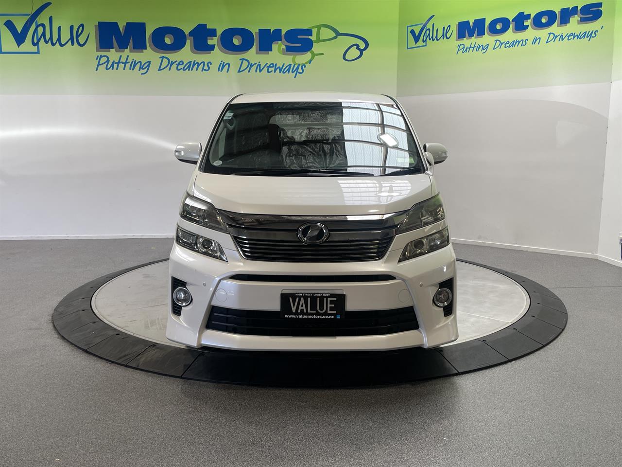 2012 Toyota Vellfire