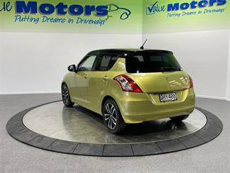 2014 Suzuki swift - Thumbnail