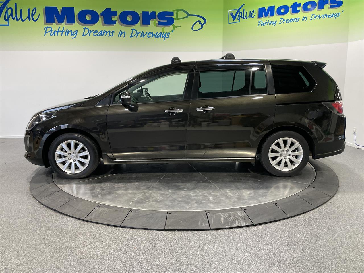 2009 Mazda MPV