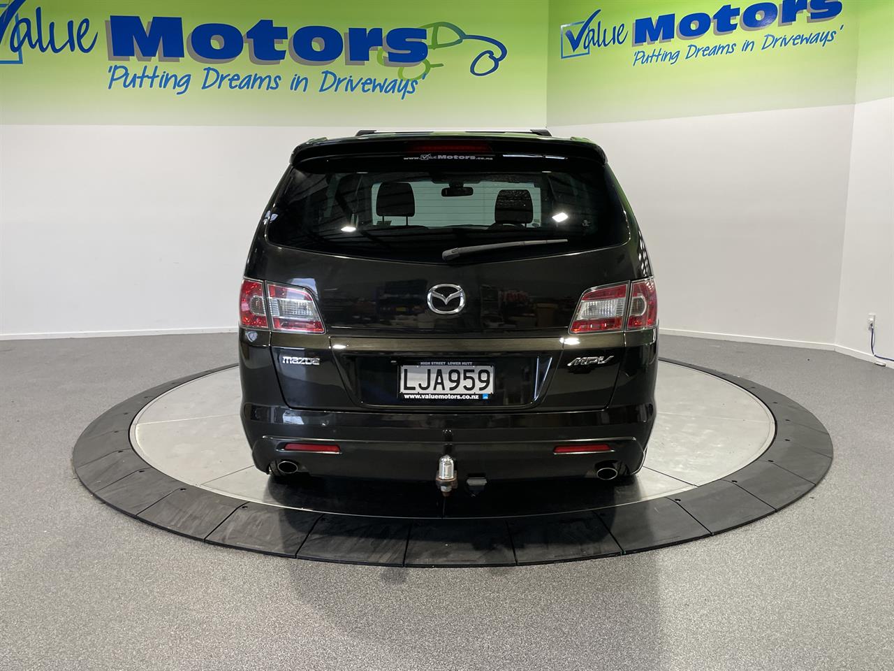 2009 Mazda MPV