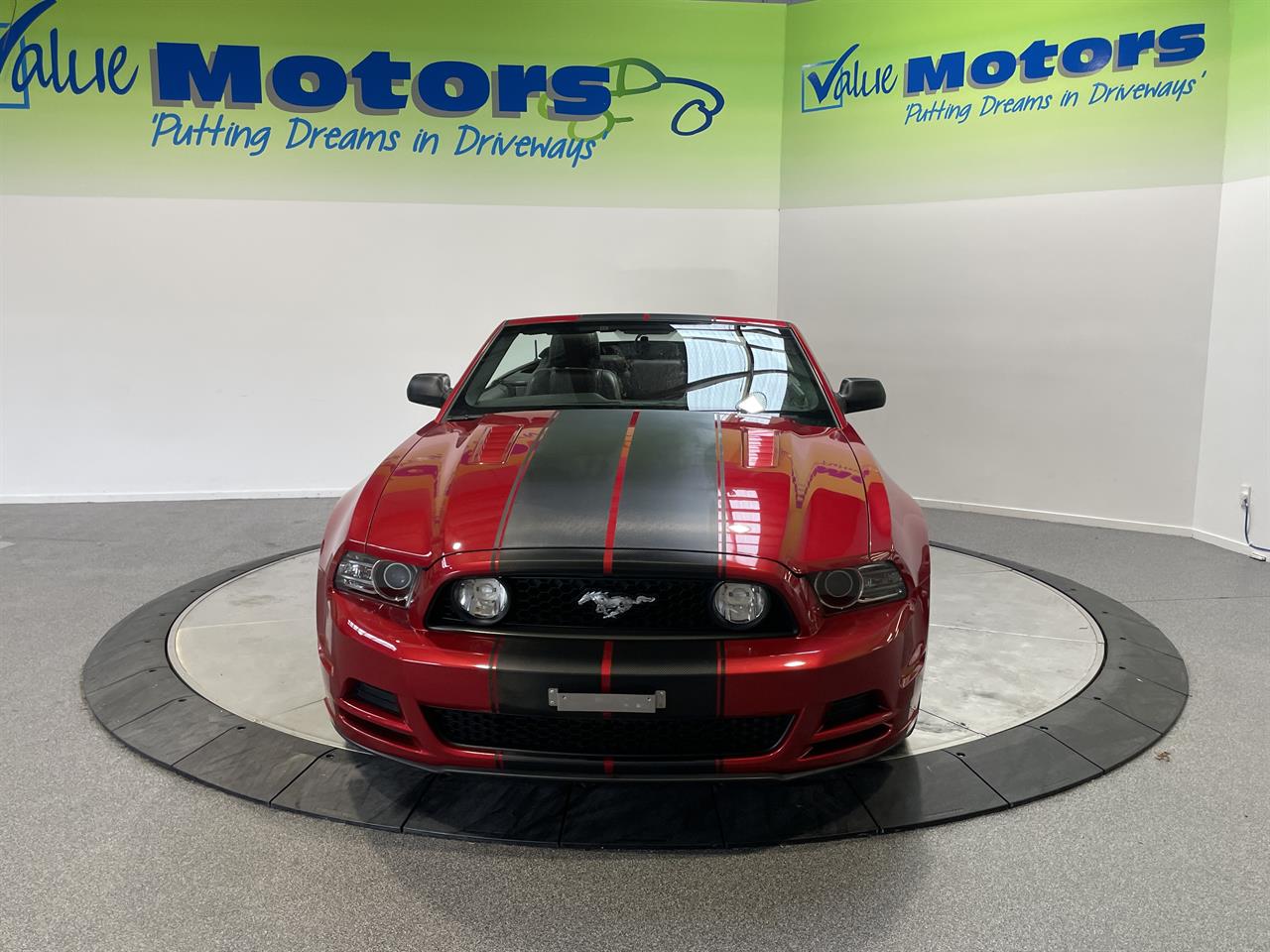 2013 Ford MUSTANG