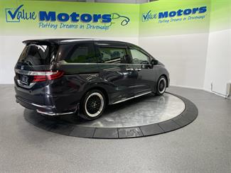 2013 Honda odyssey - Thumbnail