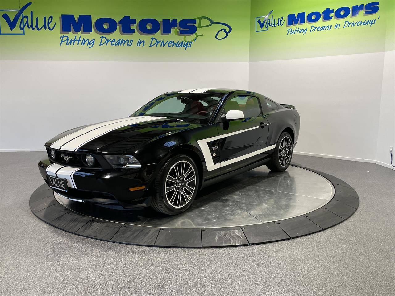 2011 Ford MUSTANG