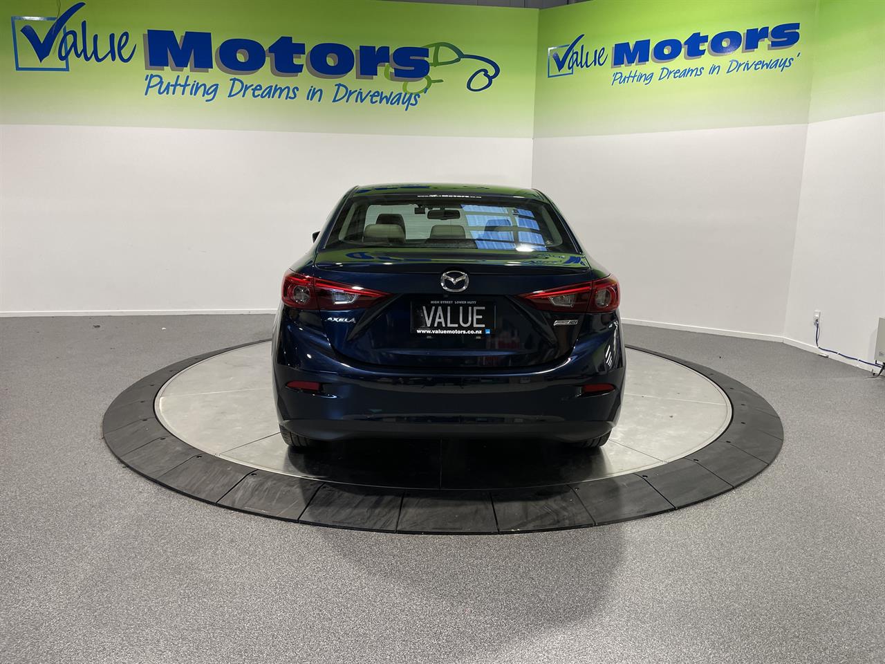 2014 Mazda axela