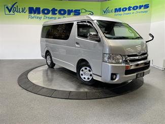 2019 Toyota hiace - Thumbnail