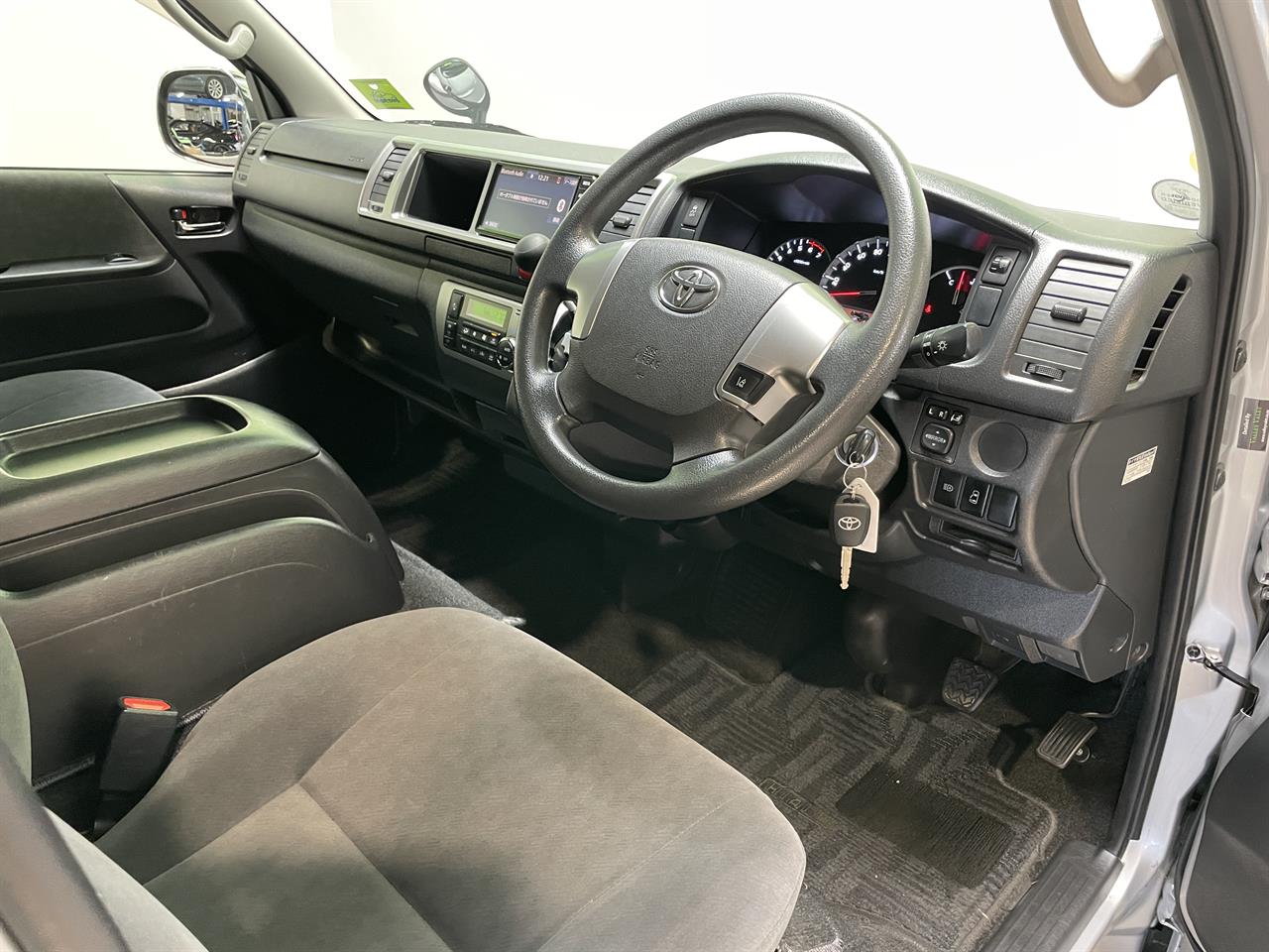 2019 Toyota hiace