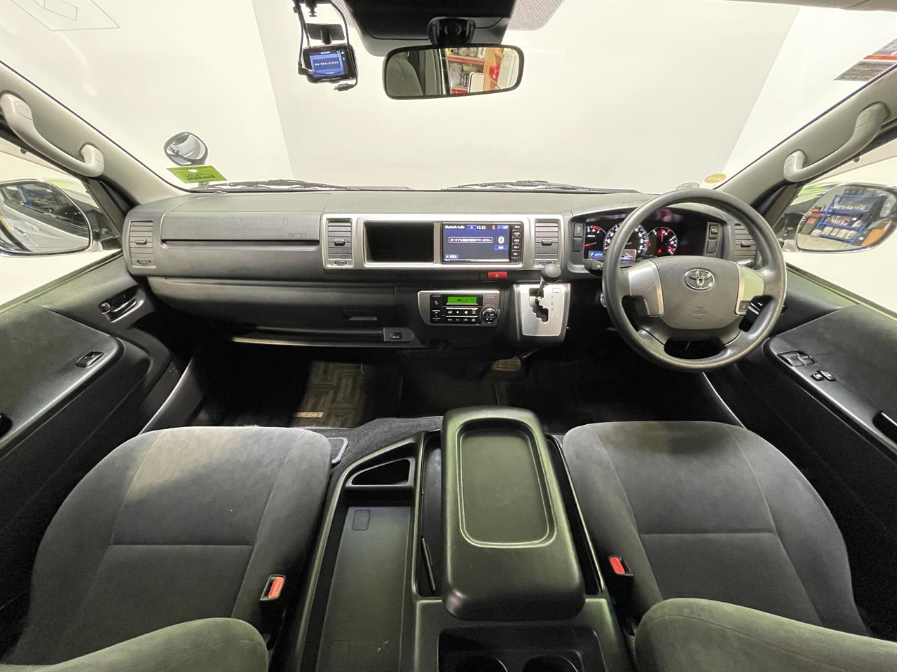 2019 Toyota hiace