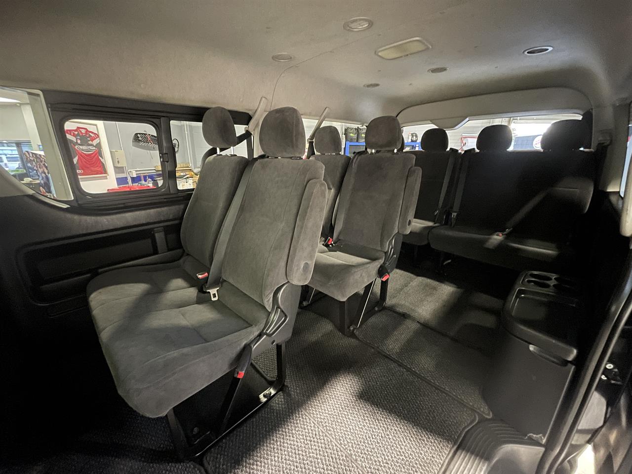 2016 Toyota hiace