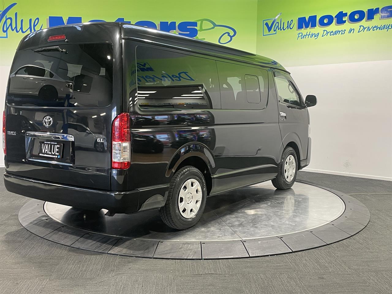 2016 Toyota hiace