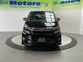 2013 Toyota Vellfire - Thumbnail