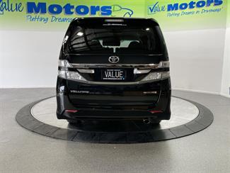 2013 Toyota Vellfire - Thumbnail